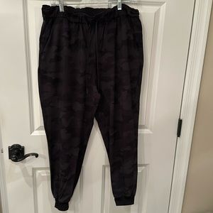Lululemon high rise stretch jogger